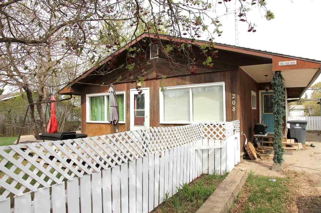 MLS® A2220241 - 208 1 Avenue W in NONE Maidstone, Residential
