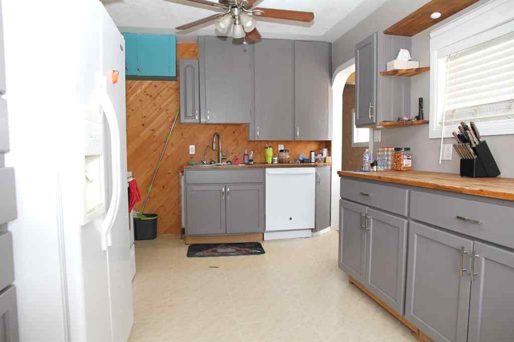 MLS® A2220241 - 208 1 Avenue W in NONE Maidstone, Residential