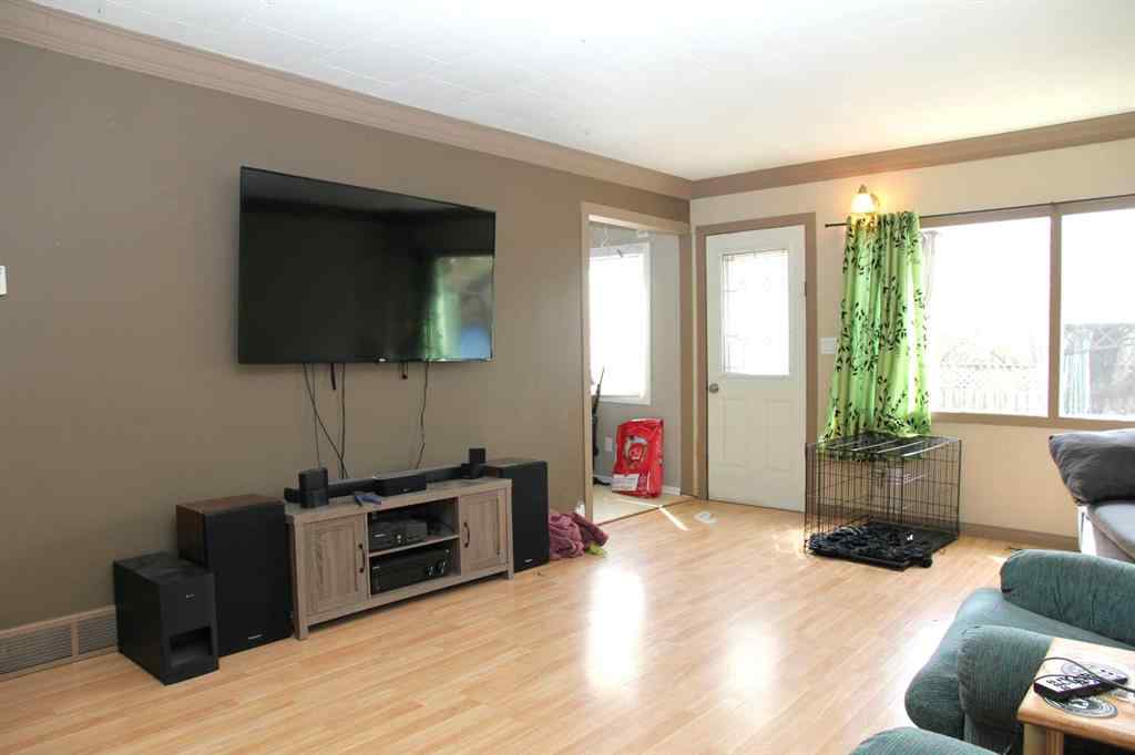 MLS® A2220241 - 208 1 Avenue W in NONE Maidstone, Residential