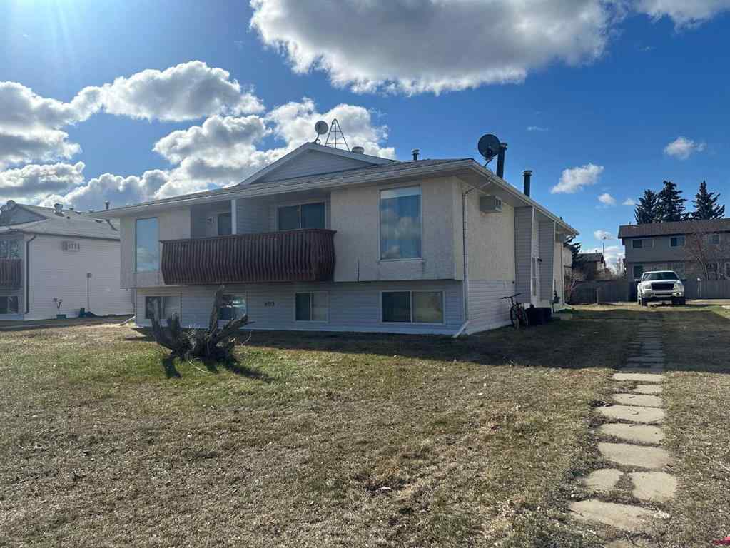 MLS® A2220252 - Unit #1-4 605 12 Avenue  in Hanna Hanna, Multi-Family