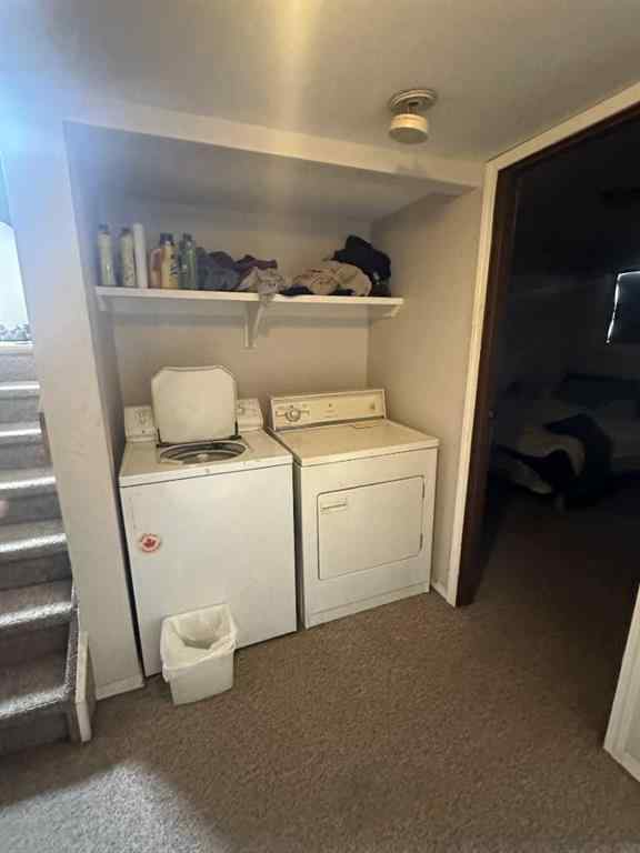 MLS® A2220252 - Unit #1-4 605 12 Avenue  in Hanna Hanna, Multi-Family