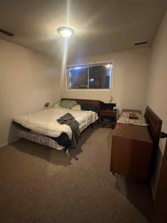 MLS® A2220252 - Unit #1-4 605 12 Avenue  in Hanna Hanna, Multi-Family