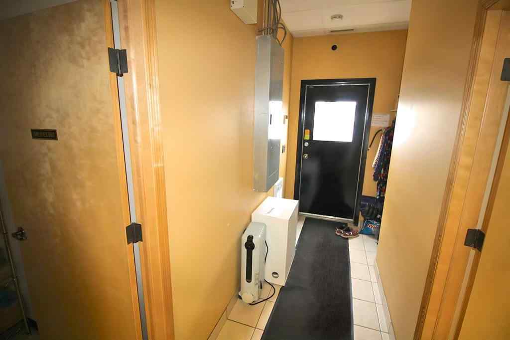 MLS® A2220265 - Unit #2 5021 Parkwood Road  in Highway Commercial Blackfalds, Commercial