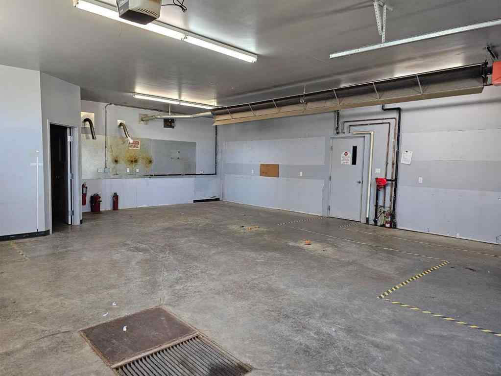 MLS® A2220271 - 10070 117 Avenue  in Northridge Grande Prairie, Commercial