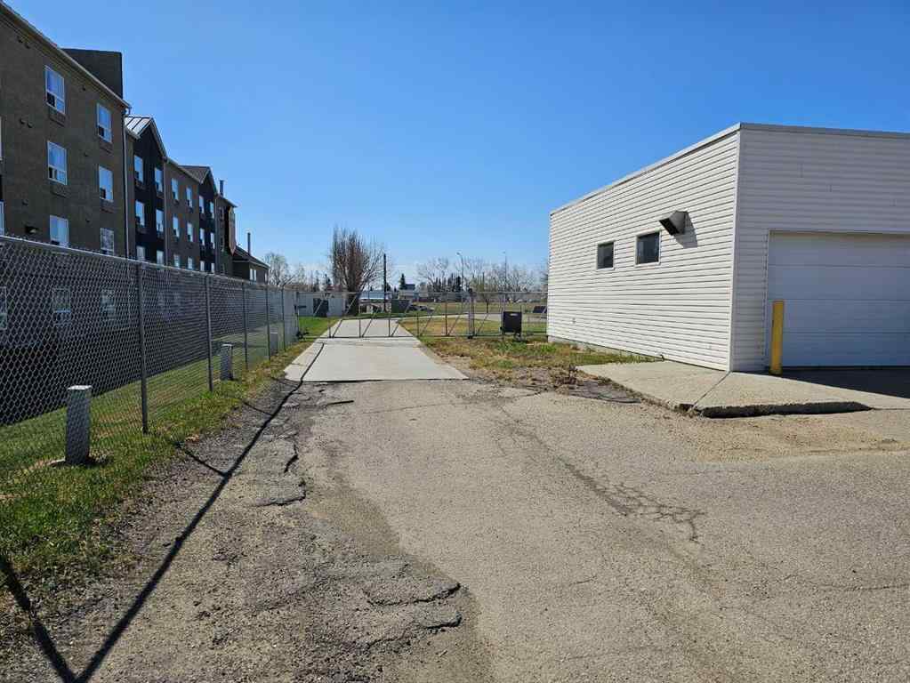 MLS® A2220271 - 10070 117 Avenue  in Northridge Grande Prairie, Commercial
