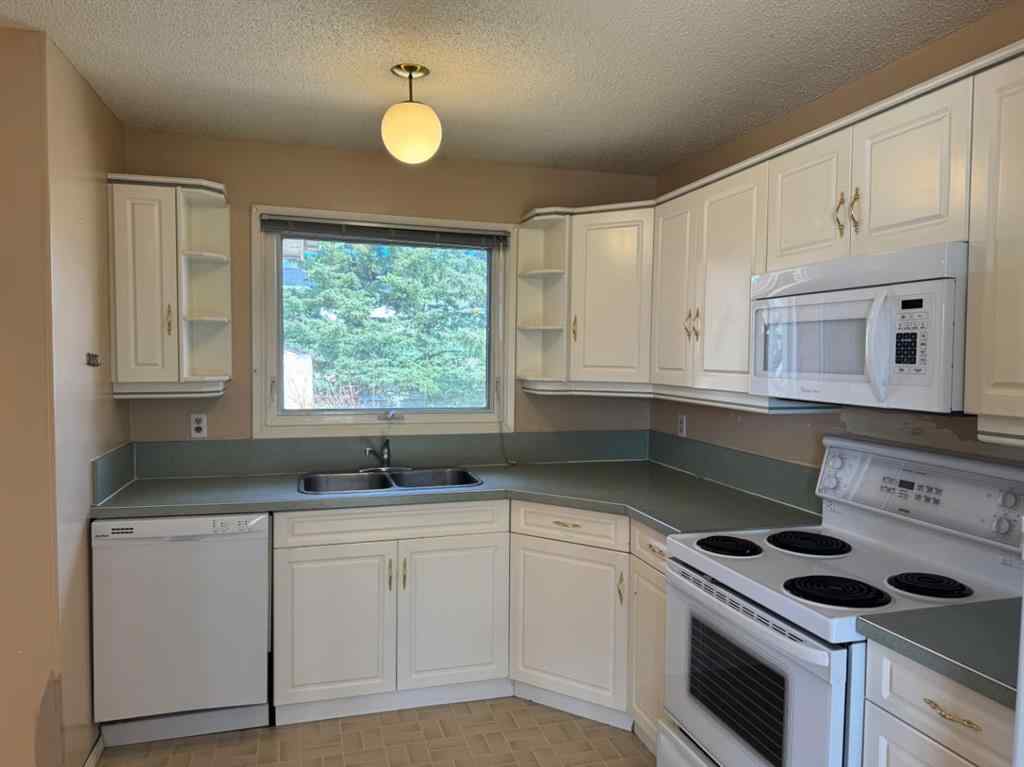 MLS® A2220277 - 10342 99 Avenue  in NONE Grande Cache, Residential