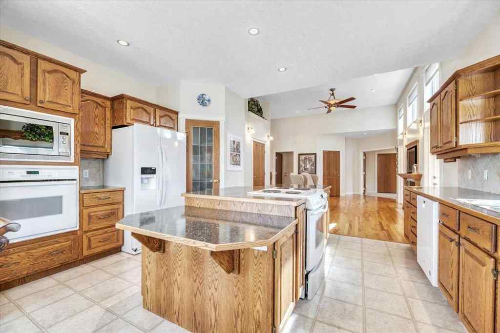 MLS® A2220326 - 6 Wheeler Place E in Westmount_Strathmore Strathmore, Residential