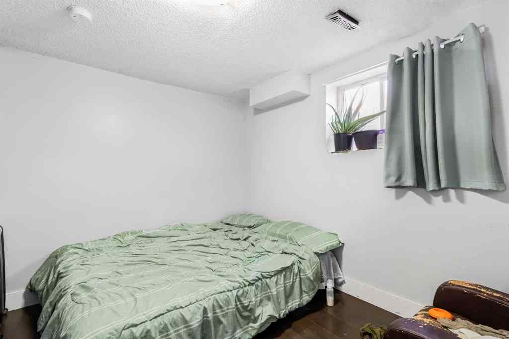 MLS® A2220335 - 183 Penbrooke Close SE in Penbrooke Meadows Calgary, Residential