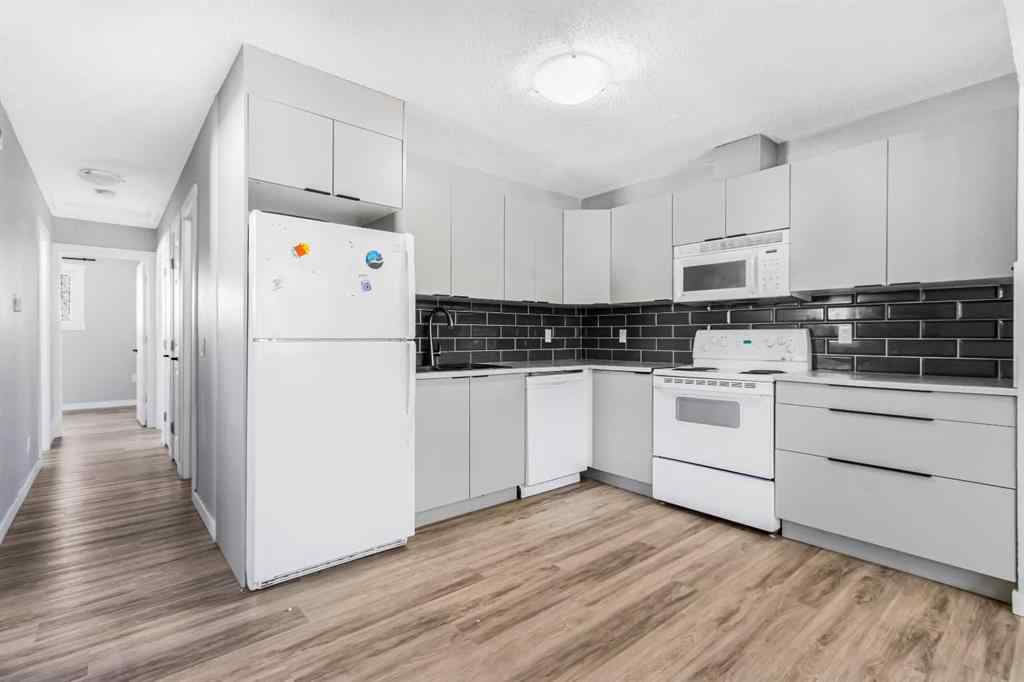 MLS® A2220335 - 183 Penbrooke Close SE in Penbrooke Meadows Calgary, Residential