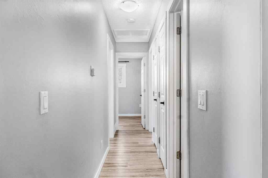 MLS® A2220335 - 183 Penbrooke Close SE in Penbrooke Meadows Calgary, Residential