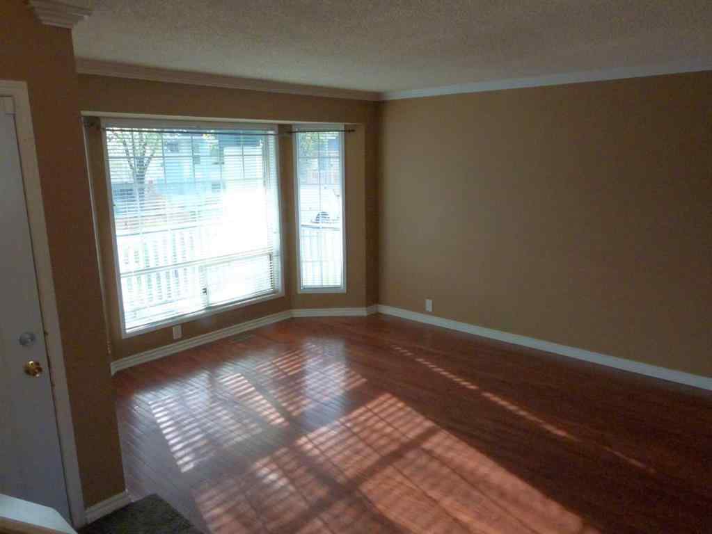 MLS® A2220346 - 34 Martinridge Road NE in Martindale Calgary, Residential