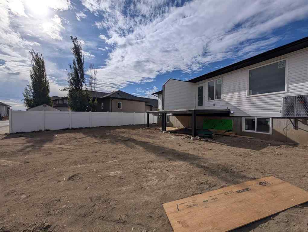 MLS® A2220365 - 59 Somerside Gate SE in SE Southridge Medicine Hat, Residential