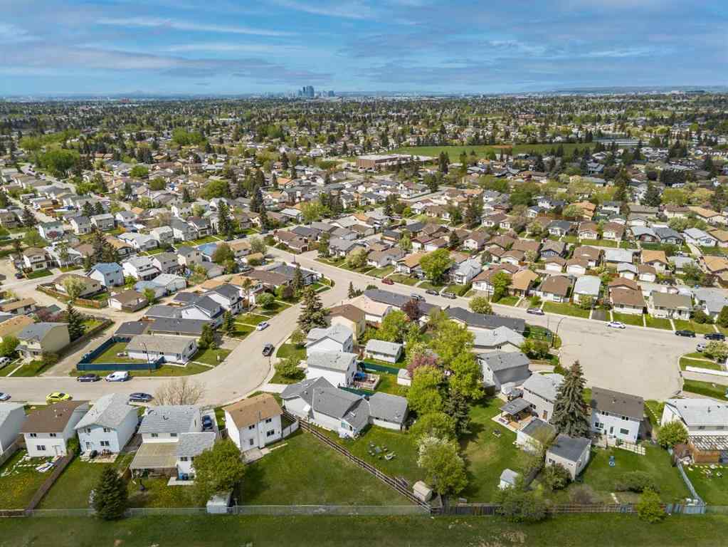 MLS® A2220367 - 83 Aberdare Road NE in Abbeydale Calgary, Residential