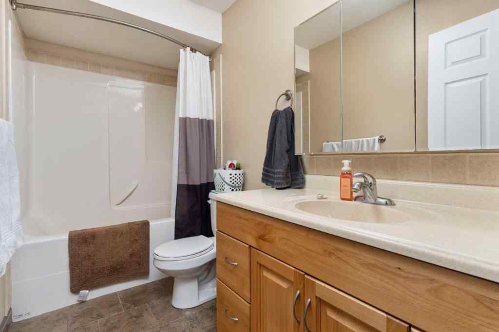 MLS® A2220384 - 5416 46 Avenue  in Forestburg Forestburg, Residential