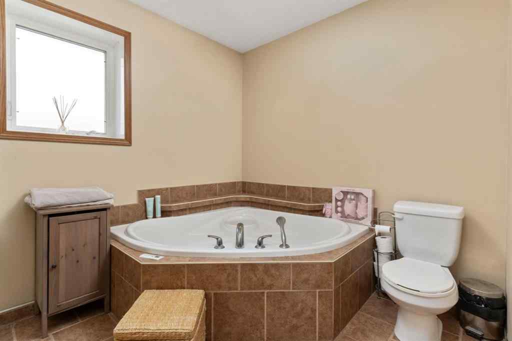 MLS® A2220384 - 5416 46 Avenue  in Forestburg Forestburg, Residential