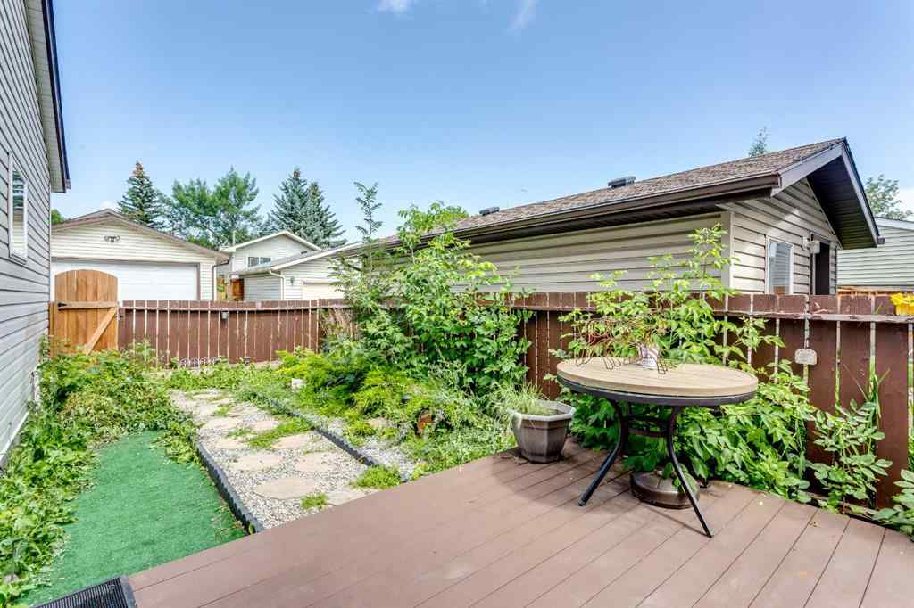 MLS® A2220420 - 12 Rivervalley Drive SE in Riverbend Calgary, Residential