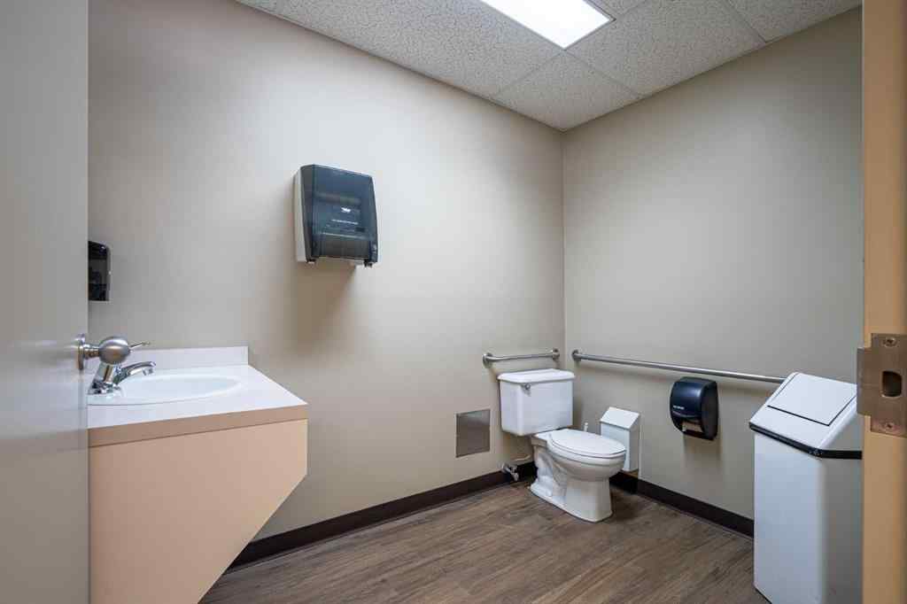 MLS® A2220429 - 4604 62 Avenue  in Hill Industrial Lloydminster, Commercial