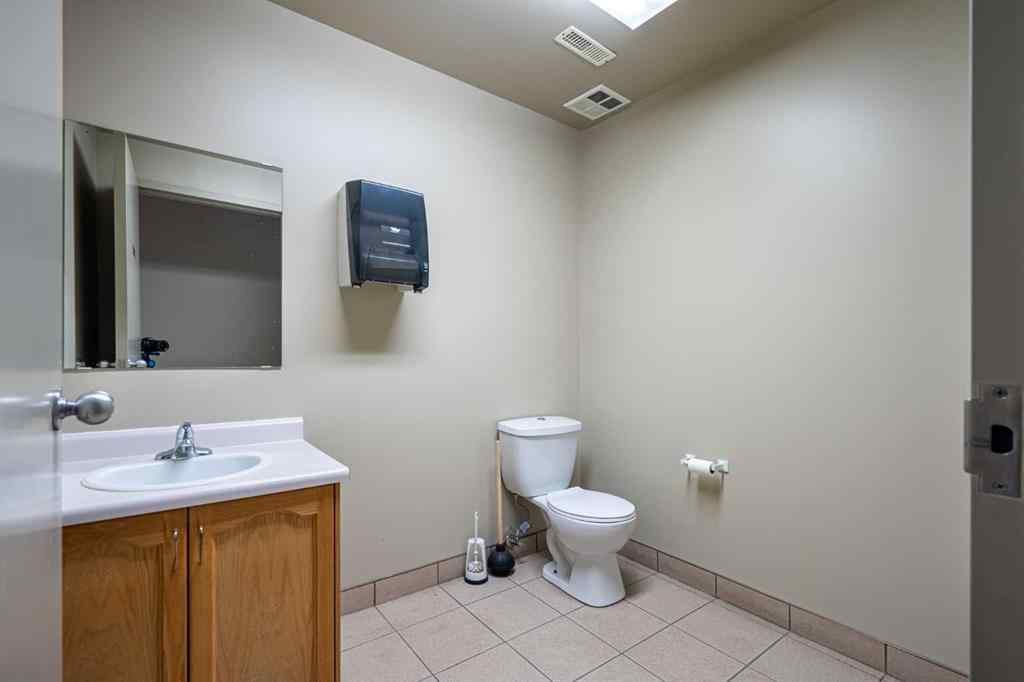MLS® A2220429 - 4604 62 Avenue  in Hill Industrial Lloydminster, Commercial