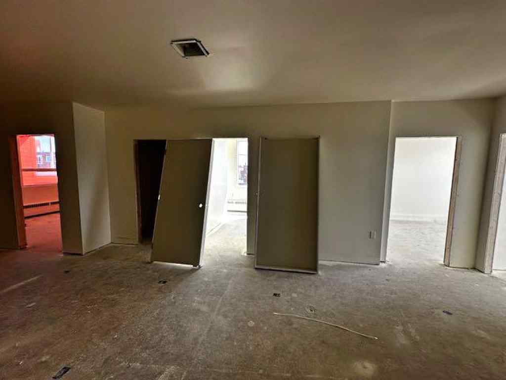 MLS® A2220435 - 340 50 Avenue SE in Manchester Industrial Calgary, Commercial