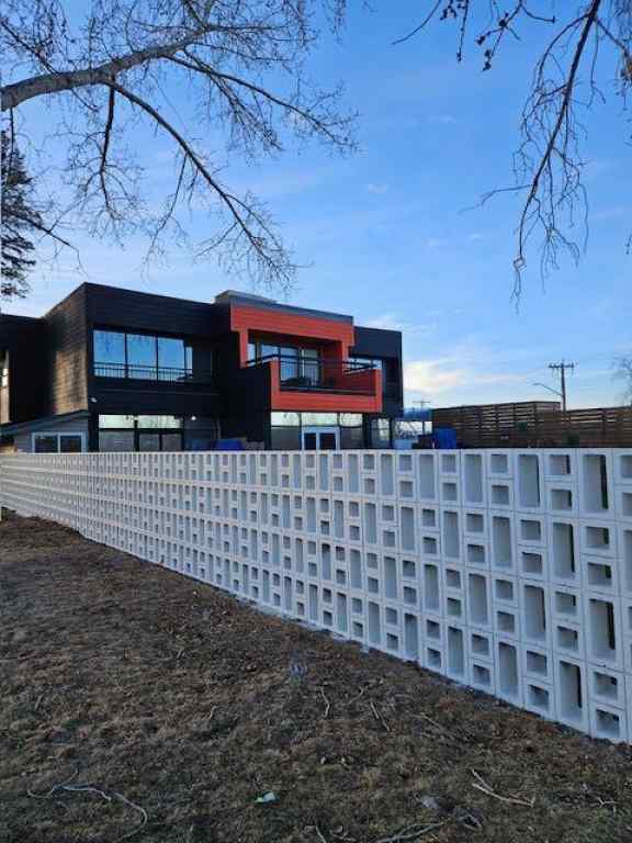 MLS® A2220435 - 340 50 Avenue SE in Manchester Industrial Calgary, Commercial