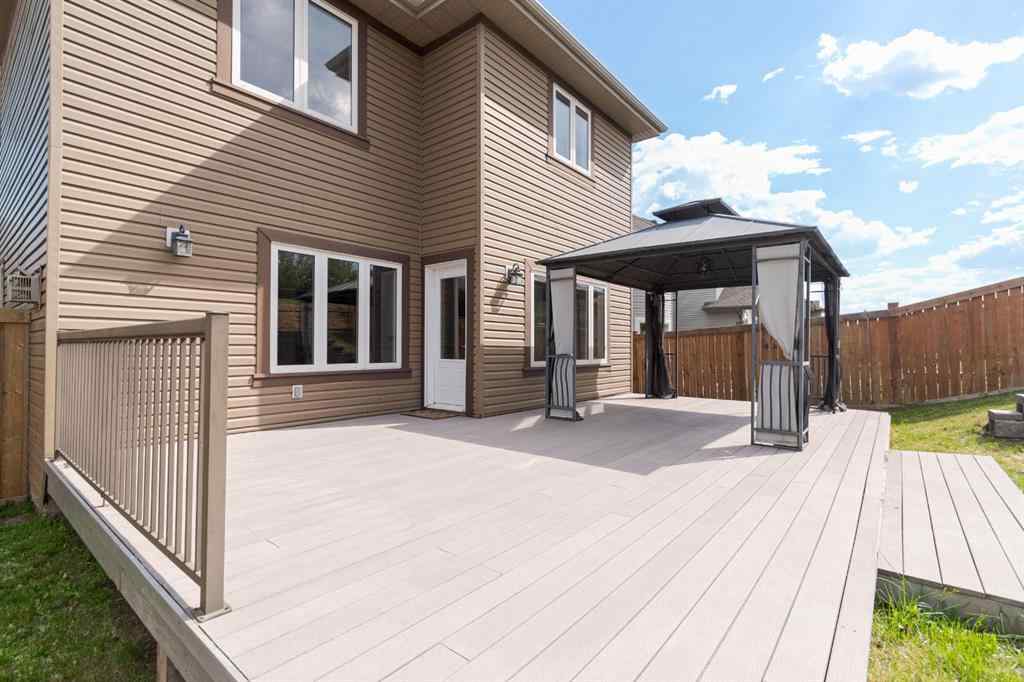 MLS® A2220453 - 200 Diamondstone Ridge  in Stonecreek Fort McMurray, Residential