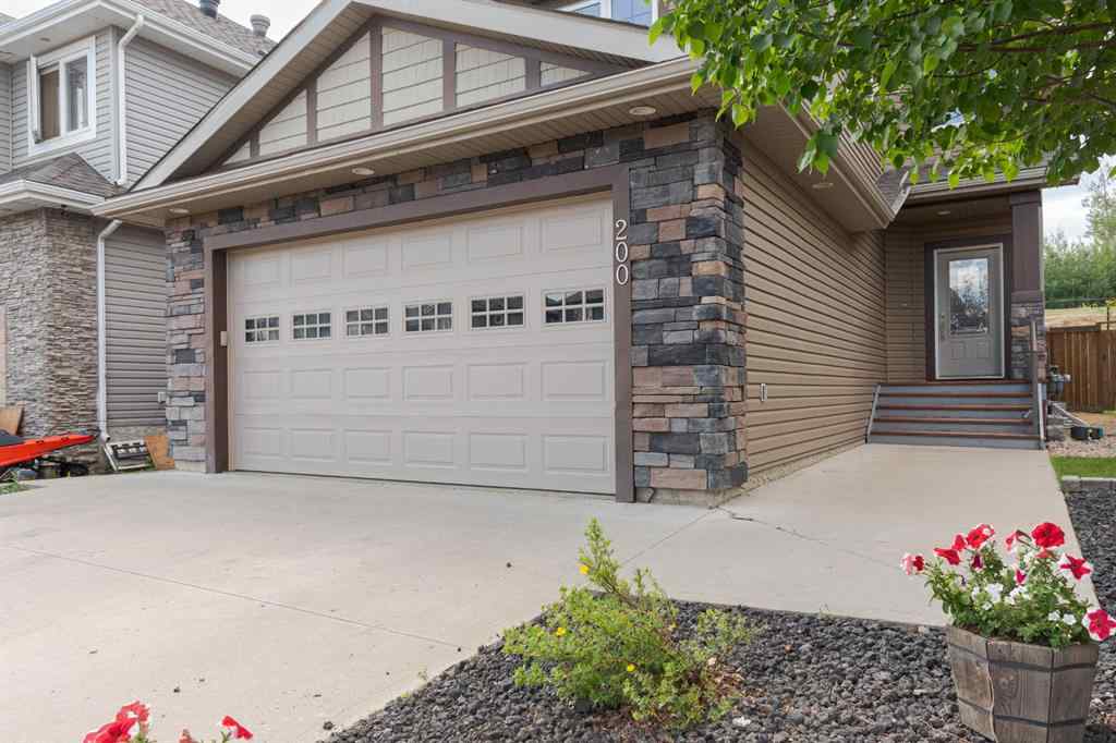 MLS® A2220453 - 200 Diamondstone Ridge  in Stonecreek Fort McMurray, Residential