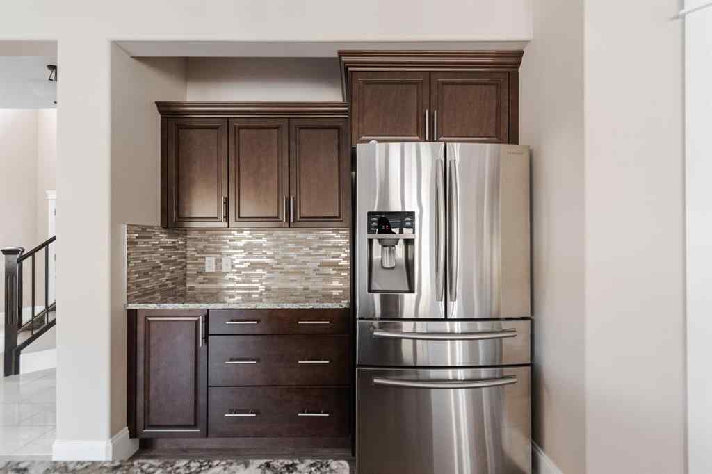 MLS® A2220453 - 200 Diamondstone Ridge  in Stonecreek Fort McMurray, Residential