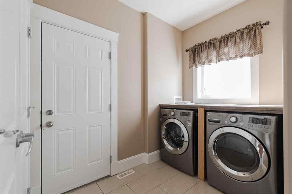 MLS® A2220453 - 200 Diamondstone Ridge  in Stonecreek Fort McMurray, Residential
