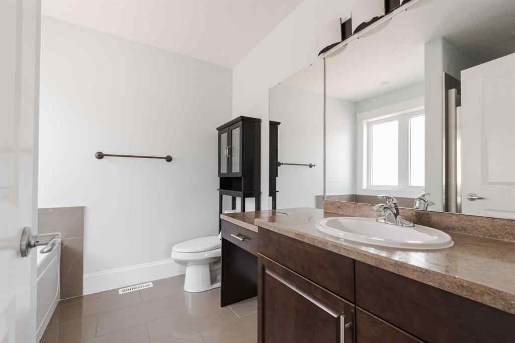 MLS® A2220453 - 200 Diamondstone Ridge  in Stonecreek Fort McMurray, Residential