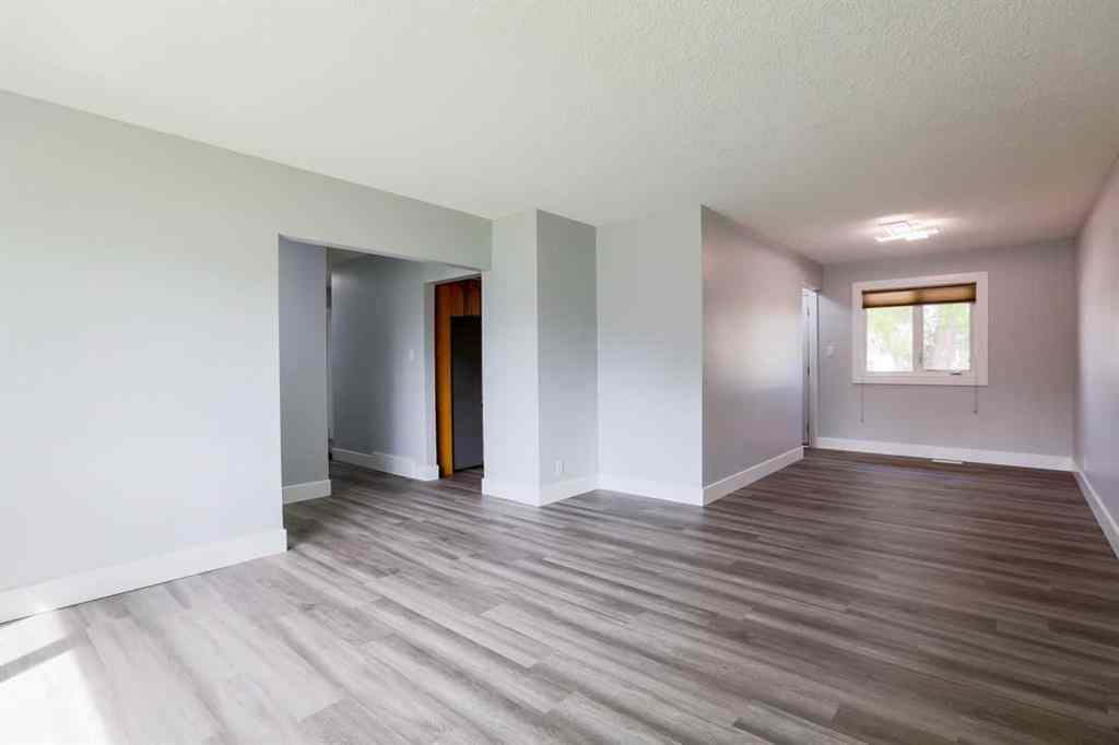 MLS® A2220476 - 2620 38 Street SW in Glendale Calgary, Residential