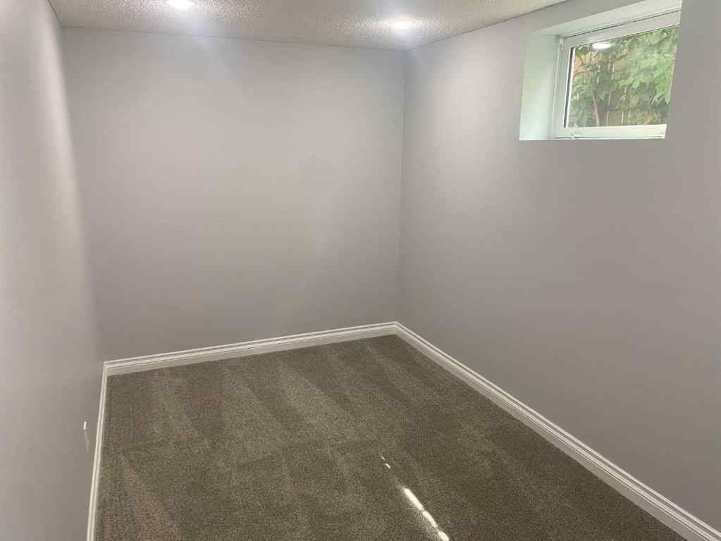 MLS® A2220476 - 2620 38 Street SW in Glendale Calgary, Residential