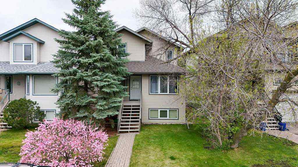 MLS® A2220532 - 5009 41 Street  in Cottage Area Sylvan Lake, Residential