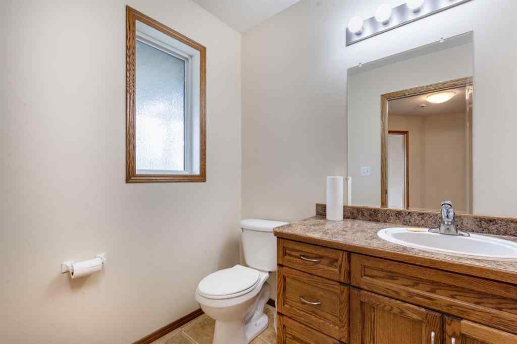 MLS® A2220532 - 5009 41 Street  in Cottage Area Sylvan Lake, Residential