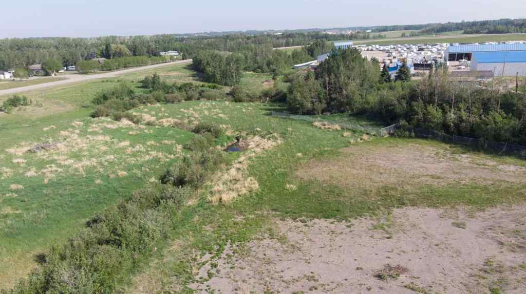 MLS® A2220535 - 2000 Cottonwood Road  in South Innisfail Innisfail, Commercial