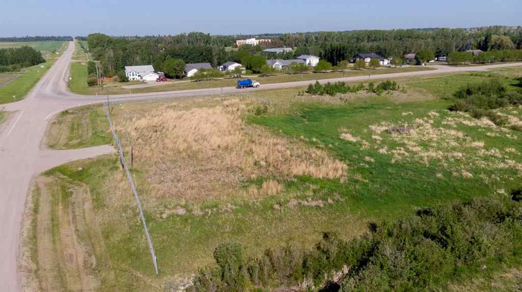 MLS® A2220535 - 2000 Cottonwood Road  in South Innisfail Innisfail, Commercial