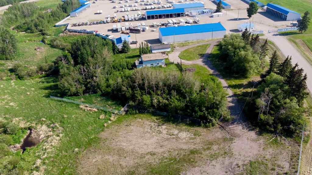 MLS® A2220535 - 2000 Cottonwood Road  in South Innisfail Innisfail, Commercial