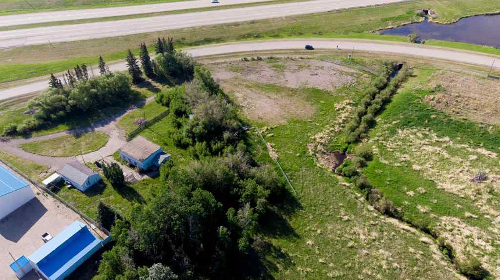 MLS® A2220535 - 2000 Cottonwood Road  in South Innisfail Innisfail, Commercial
