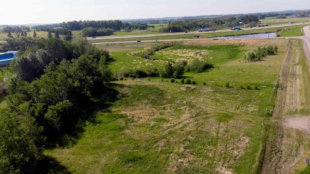 MLS® A2220535 - 2000 Cottonwood Road  in South Innisfail Innisfail, Commercial