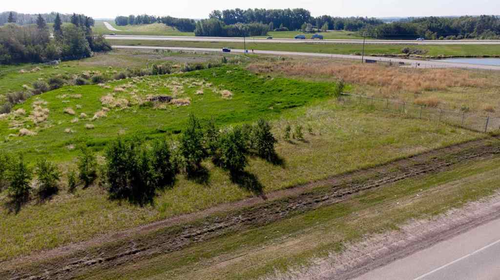 MLS® A2220535 - 2000 Cottonwood Road  in South Innisfail Innisfail, Commercial