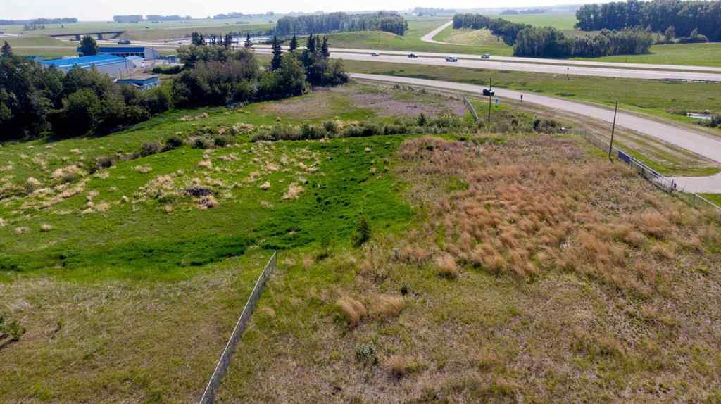 MLS® A2220535 - 2000 Cottonwood Road  in South Innisfail Innisfail, Commercial