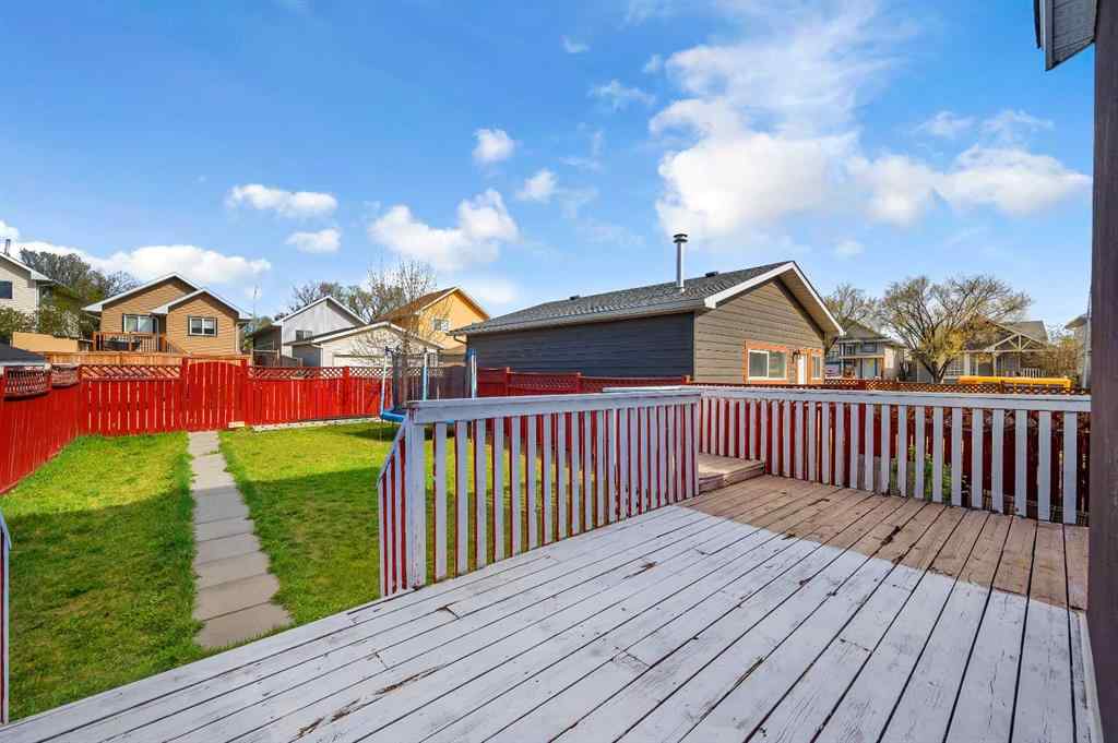 MLS® A2220568 - 137 Martinpark Way NE in Martindale Calgary, Residential