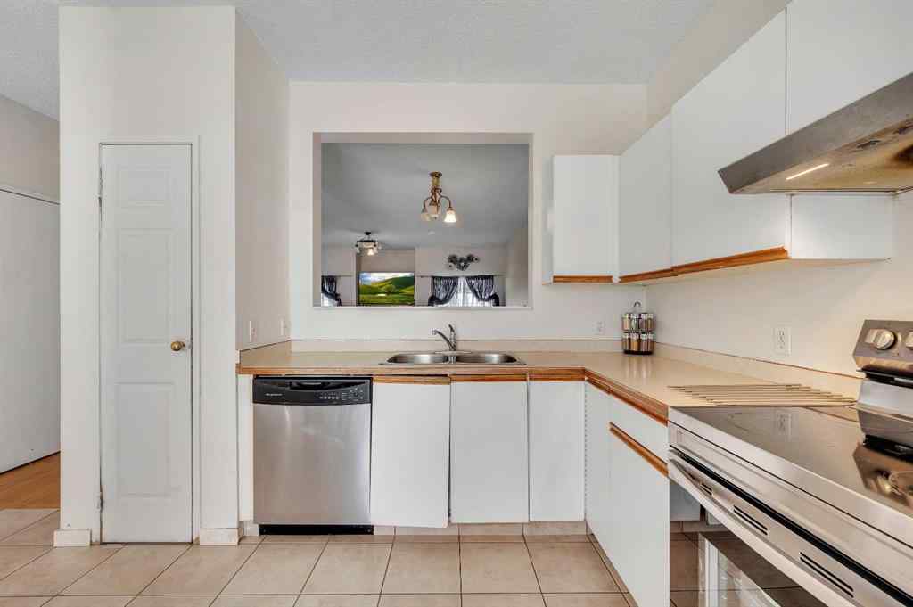 MLS® A2220568 - 137 Martinpark Way NE in Martindale Calgary, Residential