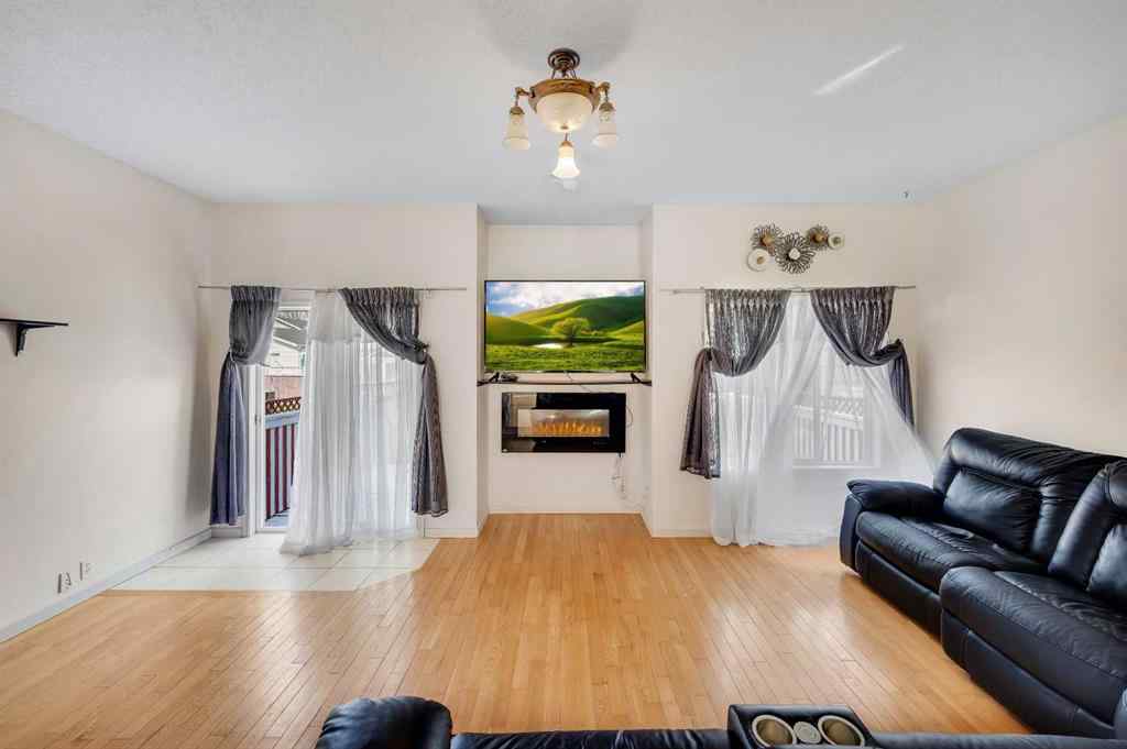 MLS® A2220568 - 137 Martinpark Way NE in Martindale Calgary, Residential