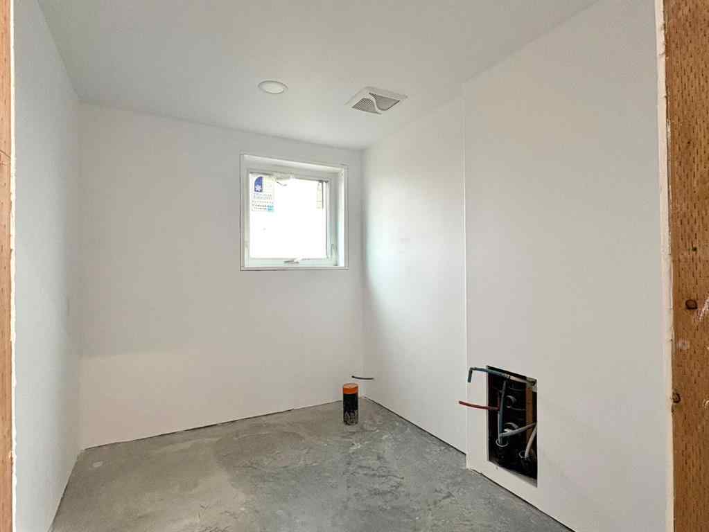 MLS® A2220572 - 5 Industrial Avenue  in Rosalind Rosalind, Commercial