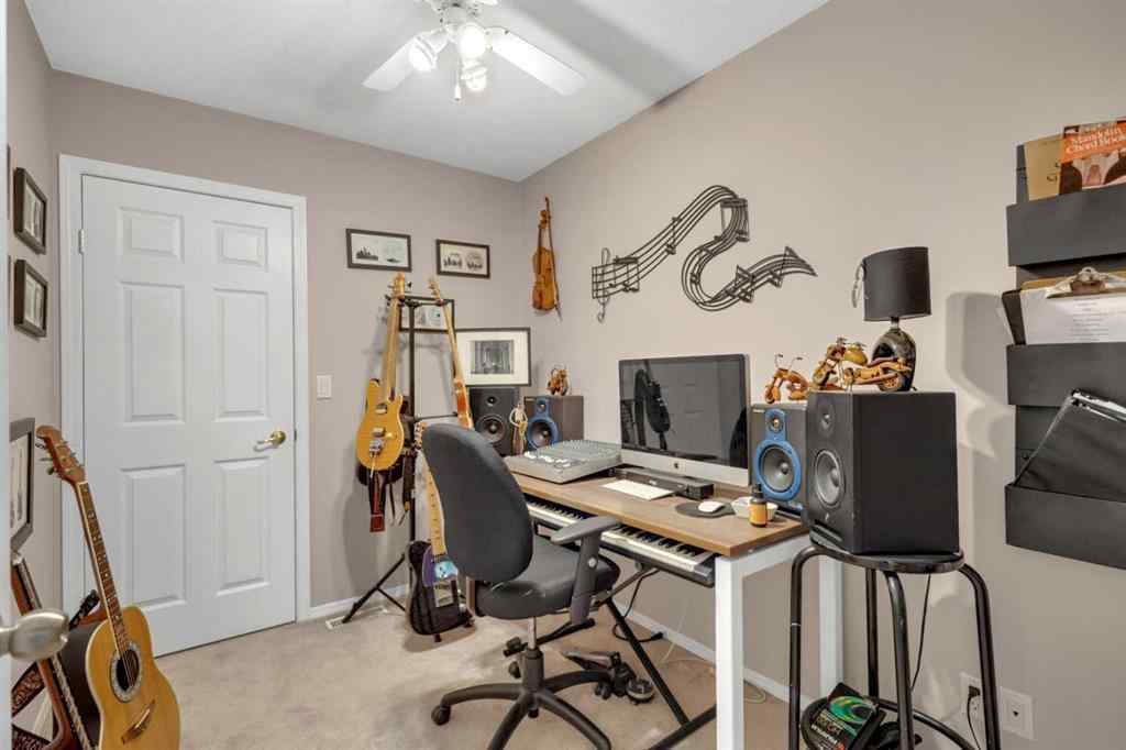 MLS® A2220577 - 10 Willow Springs Crescent   in Willow Springs Sylvan Lake, Residential