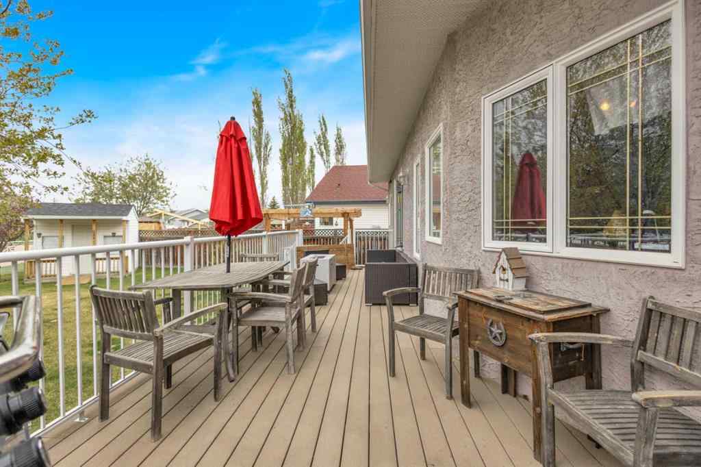 MLS® A2220577 - 10 Willow Springs Crescent   in Willow Springs Sylvan Lake, Residential