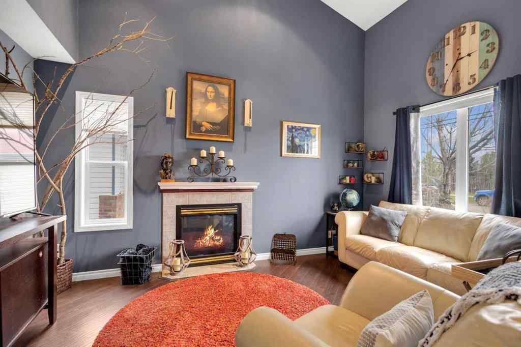 MLS® A2220577 - 10 Willow Springs Crescent   in Willow Springs Sylvan Lake, Residential