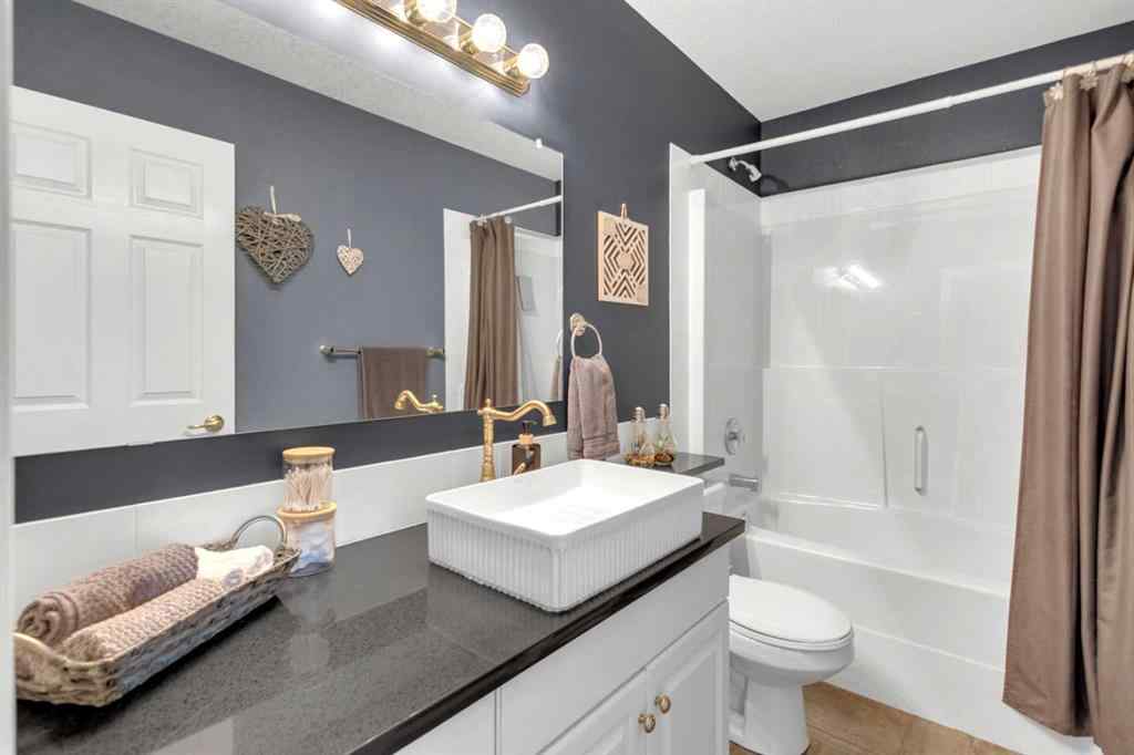 MLS® A2220577 - 10 Willow Springs Crescent   in Willow Springs Sylvan Lake, Residential