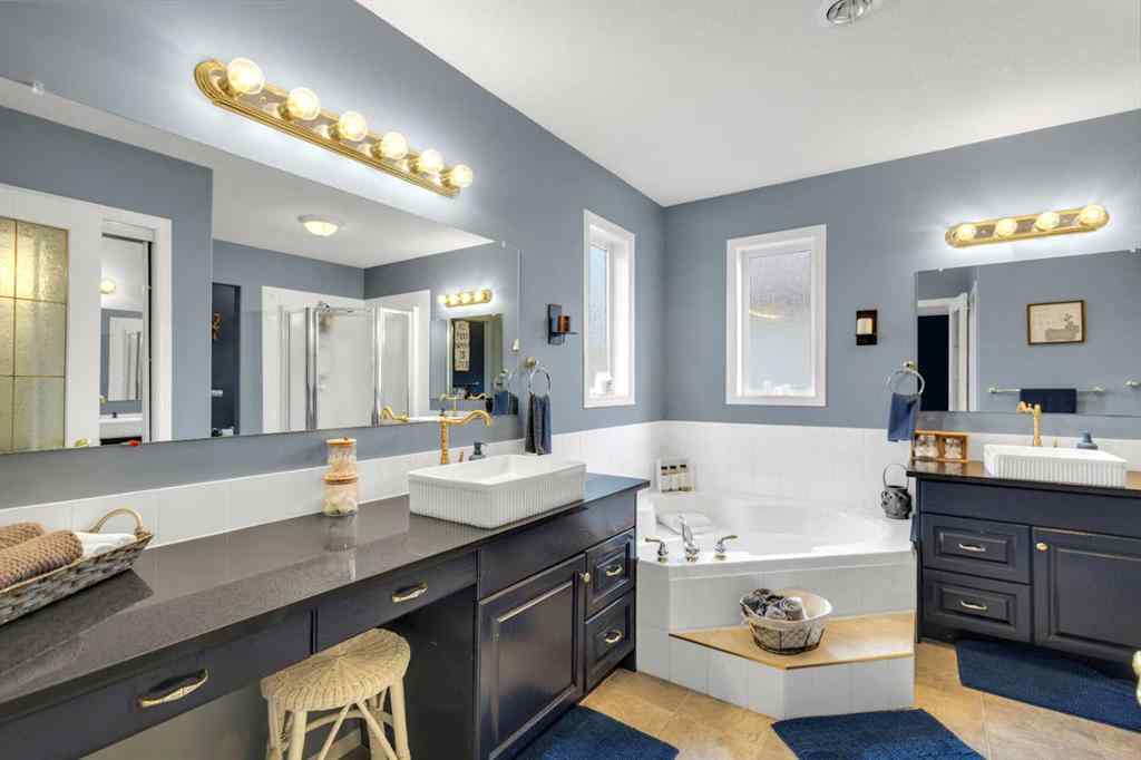 MLS® A2220577 - 10 Willow Springs Crescent   in Willow Springs Sylvan Lake, Residential
