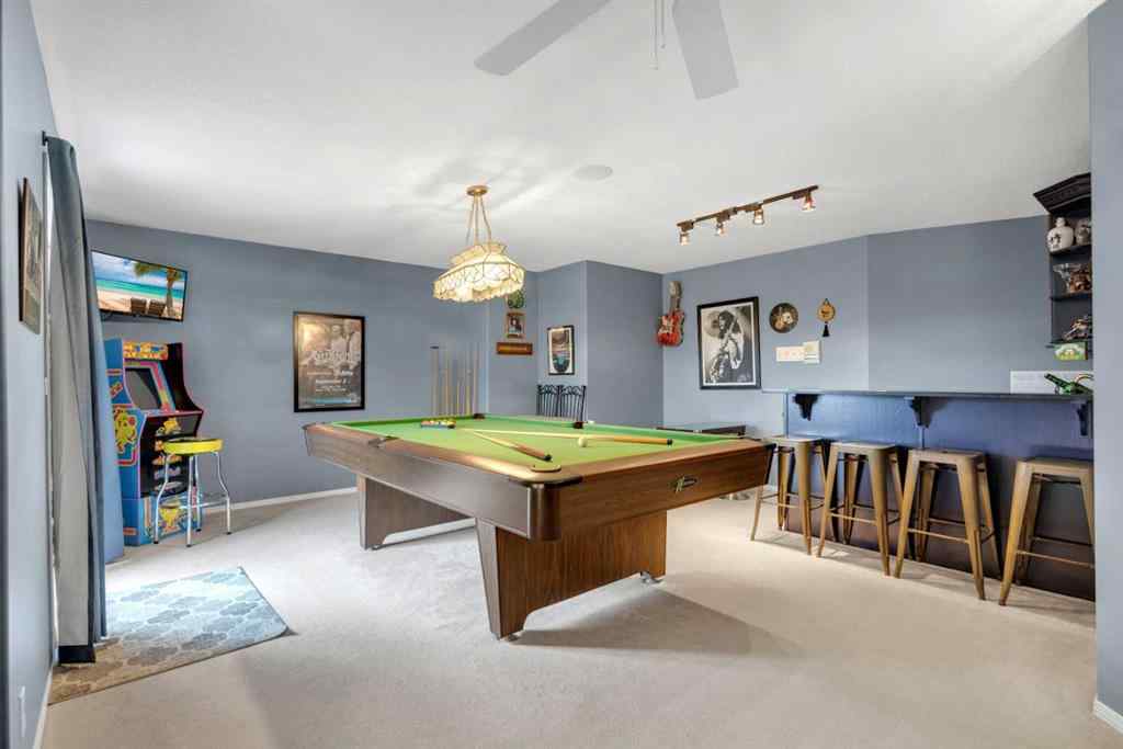 MLS® A2220577 - 10 Willow Springs Crescent   in Willow Springs Sylvan Lake, Residential